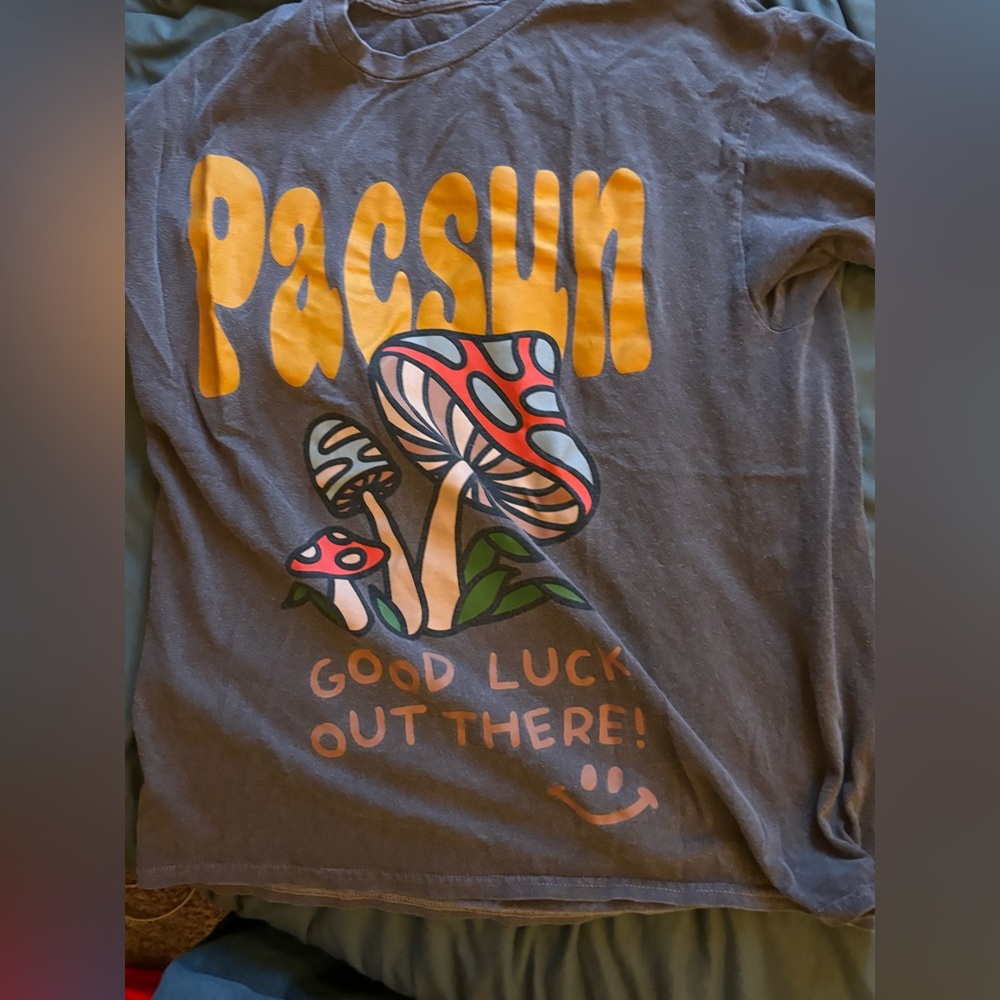 Pacsun “Good Luck Out There :)” Mushroom shirt